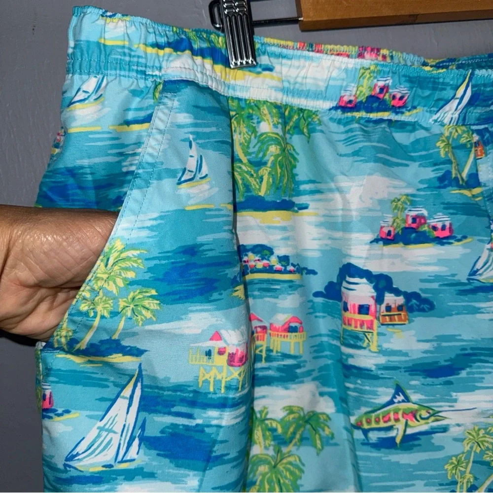 Vineyard Vines Men's Swim Trunks Tropical Islands Print XXL Beach Aloha Vacation